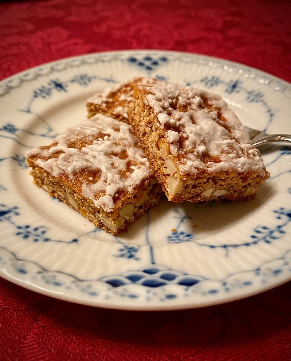 Freshly glazed Basler Lackerli on a wire rack